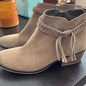 Ankle boots